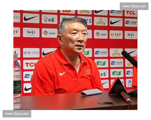 宫鲁鸣训张子宇:传球太低!高举高打战术亟待调整 宫鲁鸣训张子宇:传球太低!高举高打战术亟待调整